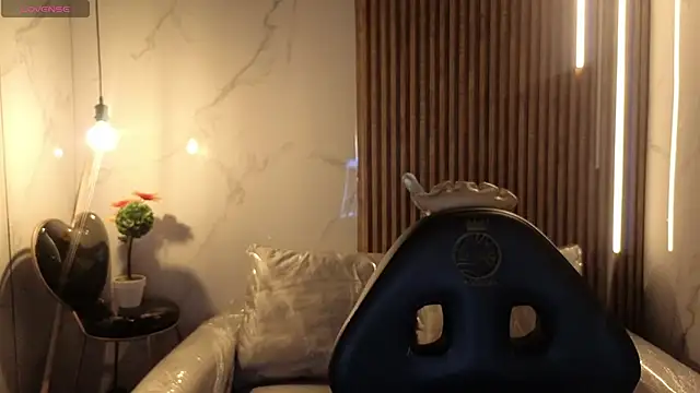 Kitten Cam online show from 04.18.26