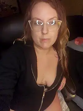 TattedMamaXOXO online show from 02.03.25