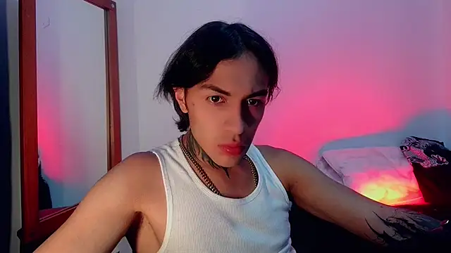 Snapshot of jord4nn__ chatting on 01.18.25 jord4nn online show from 01.18.25