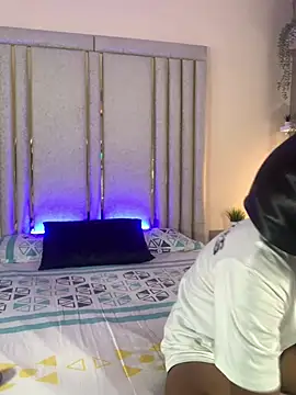 Snapshot of Liincostelloo chatting on 02.26.25 Liincostelloo online show from 02.26.25