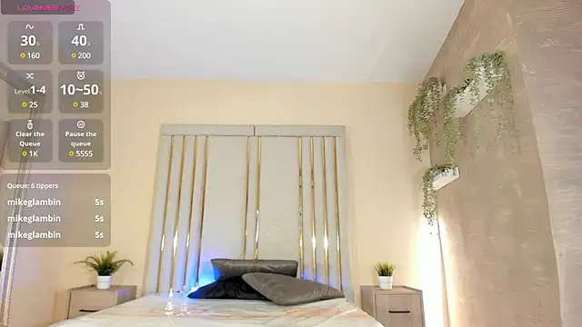 Snapshot of Liincostelloo chatting on 03.20.25 Liincostelloo online show from 03.20.25