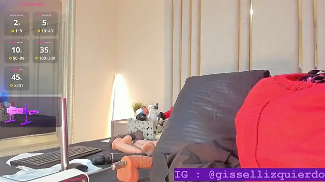 Snapshot of Liincostelloo chatting on 11.07.25 Liincostelloo online show from 11.07.25