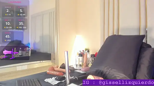 Liincostelloo online show from 11.17.25