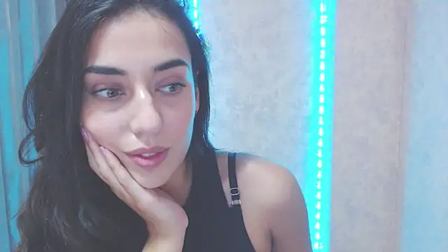 Lovelllyy online show from 09.14.25