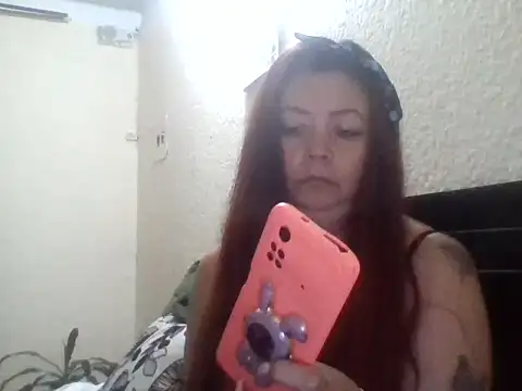 queencarlota82 online show from 03.16.25