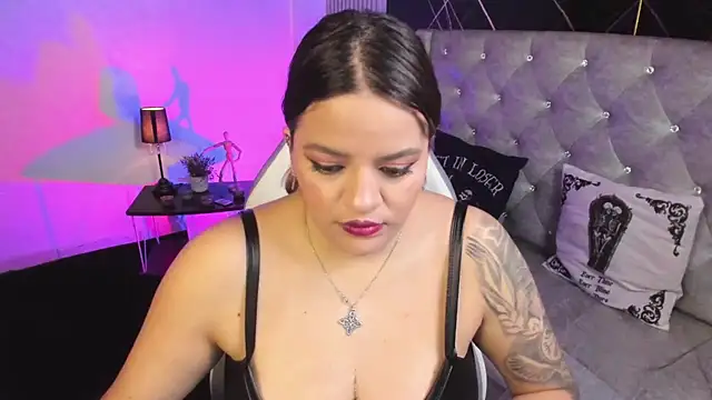 victoria  floyd online show from 02.07.26