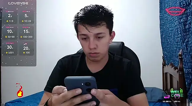 Snapshot of Alan_red chatting on 02.17.25 Alan red online show from 02.17.25