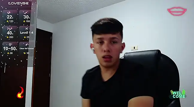 Snapshot of Alan_red chatting on 02.21.25 Alan red online show from 02.21.25