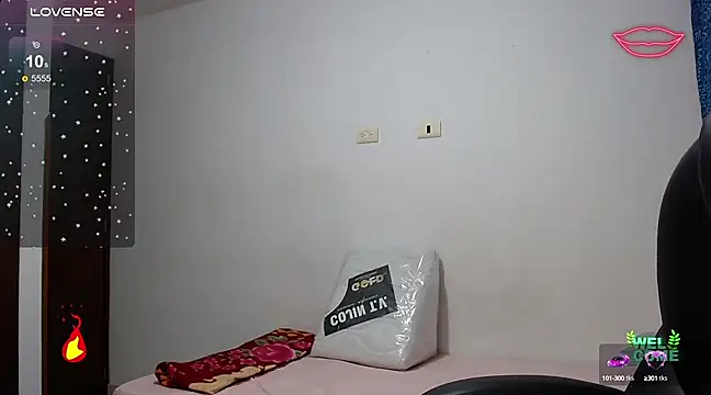 Snapshot of Alan_red chatting on 03.07.25 Alan red online show from 03.07.25