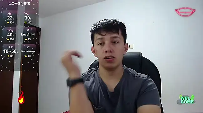 Snapshot of Alan_red chatting on 03.15.25 Alan red online show from 03.15.25