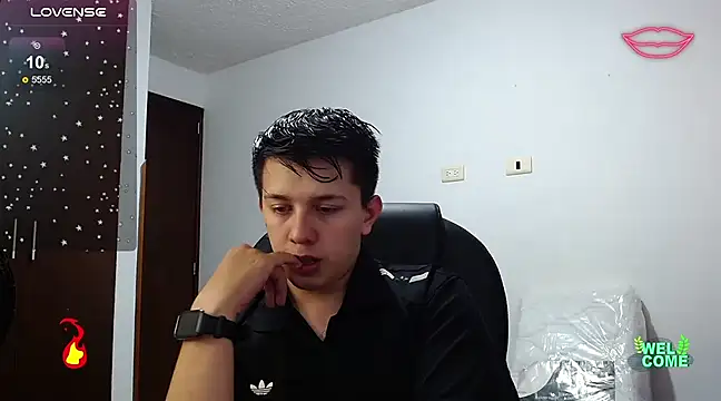 Snapshot of Alan_red chatting on 03.21.25 Alan red online show from 03.21.25