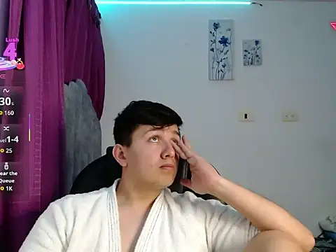 Snapshot of Alan_red chatting on 10.30.25 Alan red online show from 10.30.25