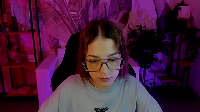 PamBeesly online show from 01.28.25