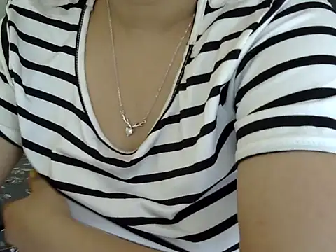 Shanaya1 online show from 03.07.25