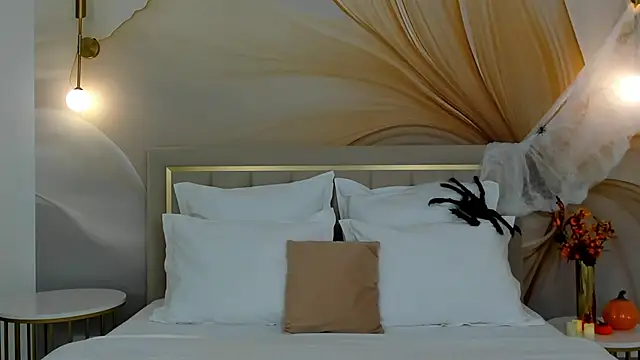 Snapshot of AnneCurtis chatting on 10.31.25 AnneCurtis online show from 10.31.25