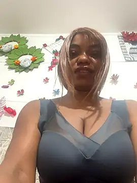 Snapshot of SaraYedid17 chatting on 10.19.25 SaraYedid17 online show from 10.19.25