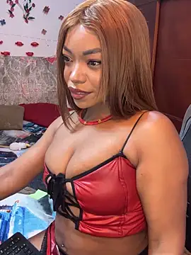 Snapshot of SaraYedid17 chatting on 11.05.25 SaraYedid17 online show from 11.05.25