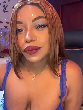 Snapshot of SaraYedid17 chatting on 11.08.25 SaraYedid17 online show from 11.08.25