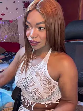 Snapshot of SaraYedid17 chatting on 11.12.25 SaraYedid17 online show from 11.12.25