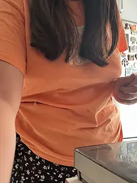 Snapshot of haskadin chatting on 09.24.25 haskadin online show from 09.24.25