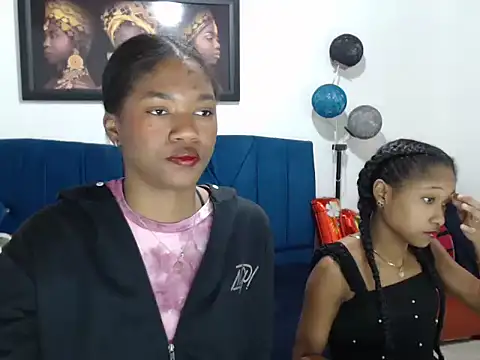 Snapshot of LITTLEDOLLHOT chatting on 02.24.25 LITTLEDOLLHOT online show from 02.24.25