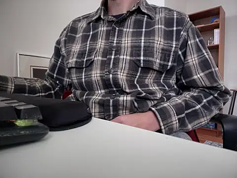 Snapshot of Prolapse_Pig chatting on 02.09.25 Prolapse Pig online show from 02.09.25