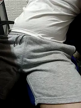 Snapshot of Greeneyes0820 chatting on 11.20.25 Greeneyes0820 online show from 11.20.25