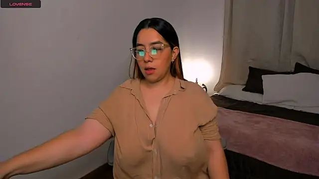 brithany olson25 online show from 09.28.25