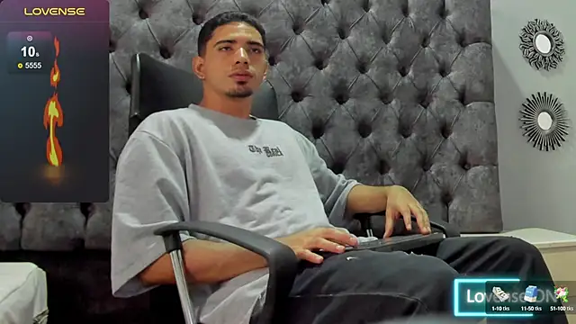 Snapshot of RYAN_PATERSON chatting on 02.14.25 RYAN PATERSON online show from 02.14.25