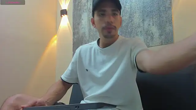 Snapshot of RYAN_PATERSON chatting on 11.01.25 RYAN PATERSON online show from 11.01.25