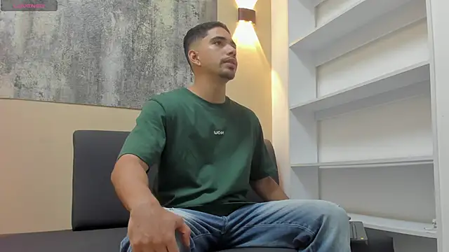 Snapshot of RYAN_PATERSON chatting on 11.03.25 RYAN PATERSON online show from 11.03.25