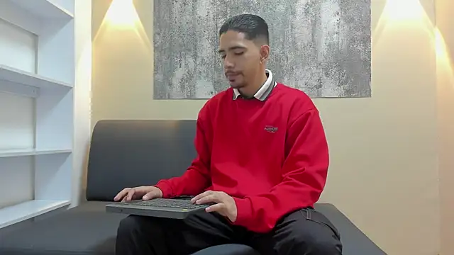 Snapshot of RYAN_PATERSON chatting on 11.07.25 RYAN PATERSON online show from 11.07.25