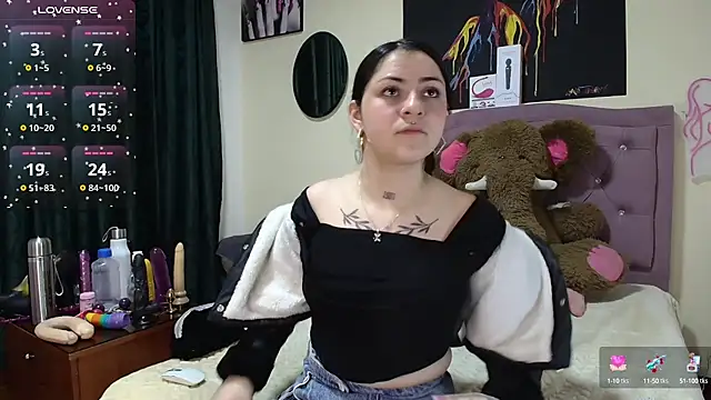 Emmie Hot online show from 09.27.25