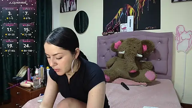 Emmie Hot online show from 11.01.25