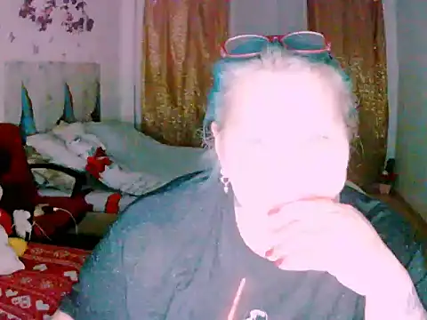 Snapshot of mayamayx chatting on 05.01.26 mayamayx online show from 05.01.26