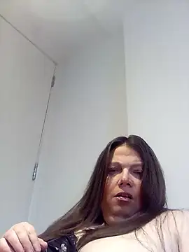 HotHornyEmmaX online show from 01.26.25