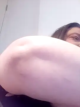 HotHornyEmmaX online show from 02.10.25