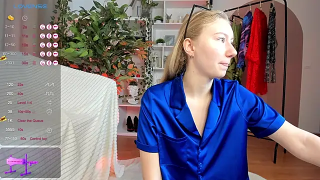 Rachel Rut online show from 09.25.25