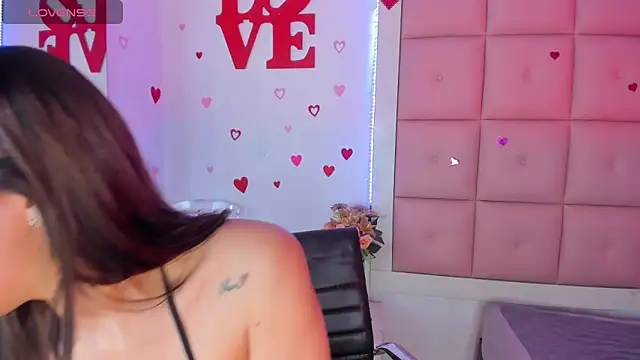 Snapshot of Lili_Bykers chatting on 10.12.25 Lili Bykers online show from 10.12.25