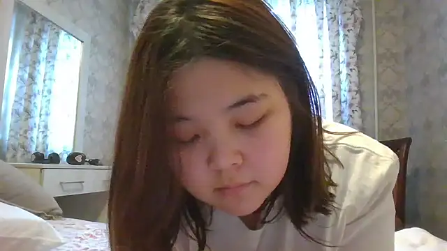 elysiann3 online show from 02.22.25