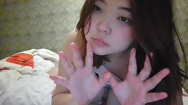 elysiann3 online show from 03.19.25