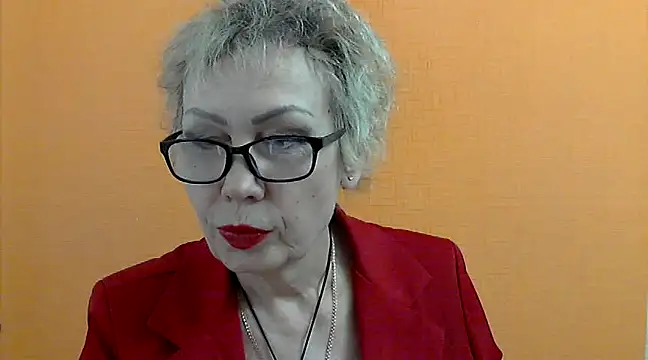 NessyJenixs online show from 02.18.25