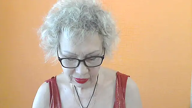 Snapshot of NessyJenixs chatting on 06.09.26 NessyJenixs online show from 06.09.26