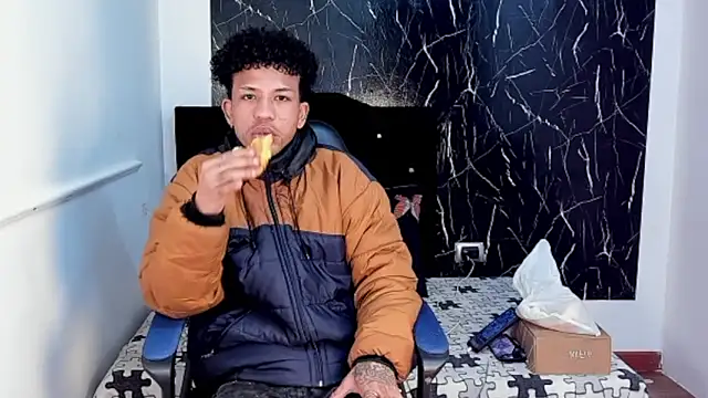 carlos alber12 online show from 10.31.25