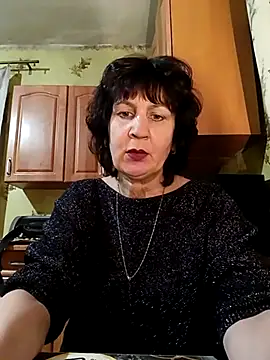 Laura Kiss online show from 03.08.25