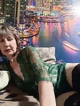Laura Kiss online show from 05.31.26