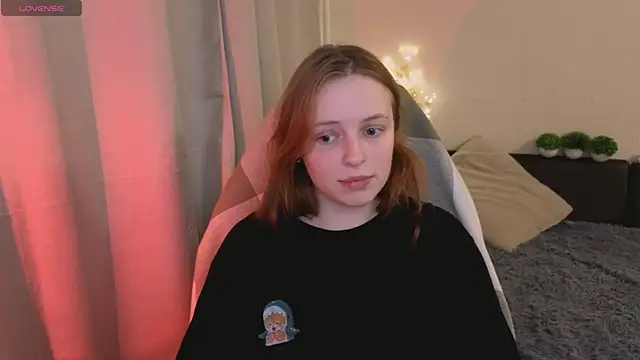 Snapshot of Hanna_melon chatting on 02.11.25 Hanna melon online show from 02.11.25