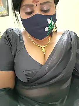 Queenflowerr online show from 11.06.25