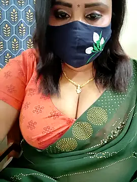 Queenflowerr online show from 04.18.26