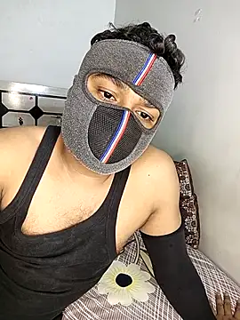 Love-N online show from 11.21.25